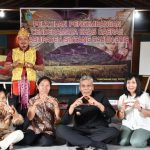 Bupati Jarot Winarno Bosan Bertukar Cendera Mata, Ini Penyebabnya…