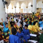 Ribuan Peserta Khataman Massal Lantunkan Al Quran