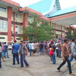 Belum Ada Solusi, Ratusan Masyarakat Pekerja Tambang Emas Datangi DPRD Sintang