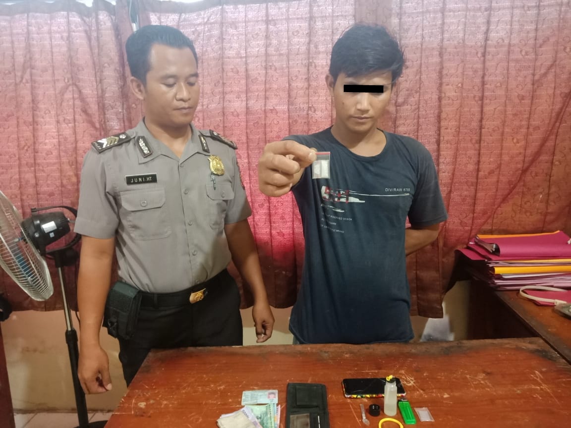 Bawa Dua Paket Sabu-sabu, AS Ditangkap Polisi
