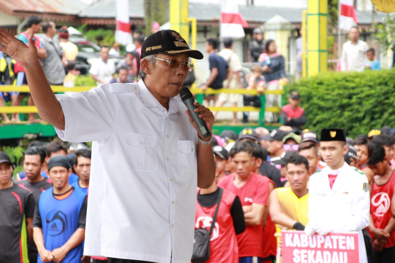 101 Peserta Sampan Bidar Semarakan Harjad Sintang ke 657, Jarot: Utamakan Silaturahmi