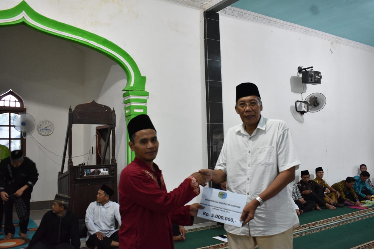 Safari Ramadhan Perdana, Bupati Jarot dan Jajarannya Kunjungi Masjid Baiturrahman