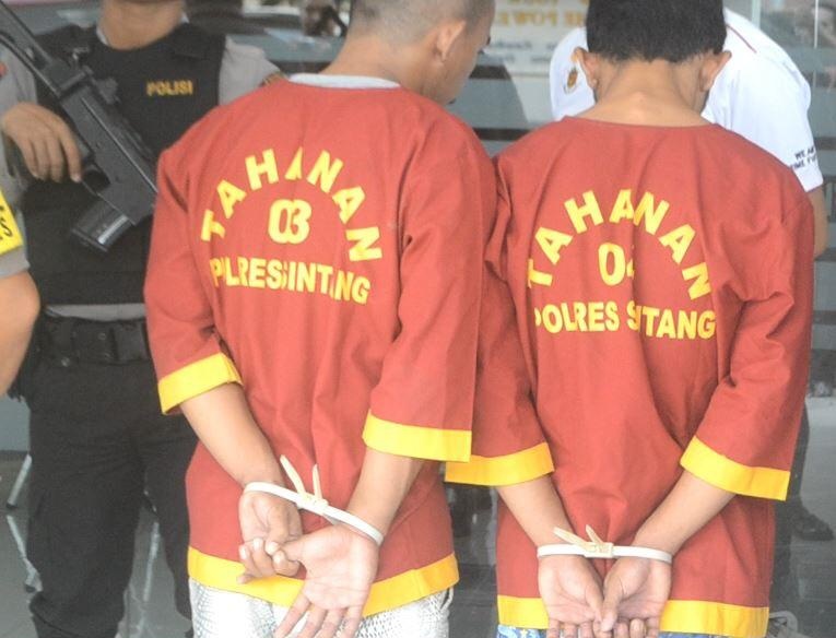 Diciduk Miliki Narkoba, DP dan AA Dipastikan Lebaran di ‘Hotel Prodeo’