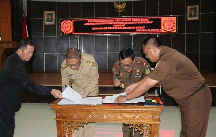 Cegah Praktik Korupsi, Pemprov dan Kejati Kalbar Teken PKS TP4D
