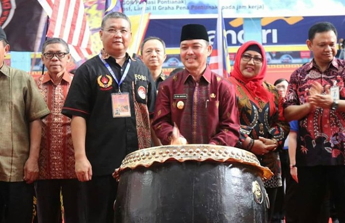 Ria Norsan Buka Kejuaraan Pontianak Lion Dance Internasional Championship