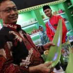 Tamrin Takjub Lihat Pelepah Lidah Buaya Jumbo