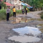 11 Titik Jalan Berlubang, Kemana UPJJ Sepauk?