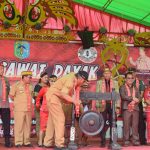 Gawai Dayak ke VIII, Jarot Ajak Masyarakat Dayak Membangun Sintang