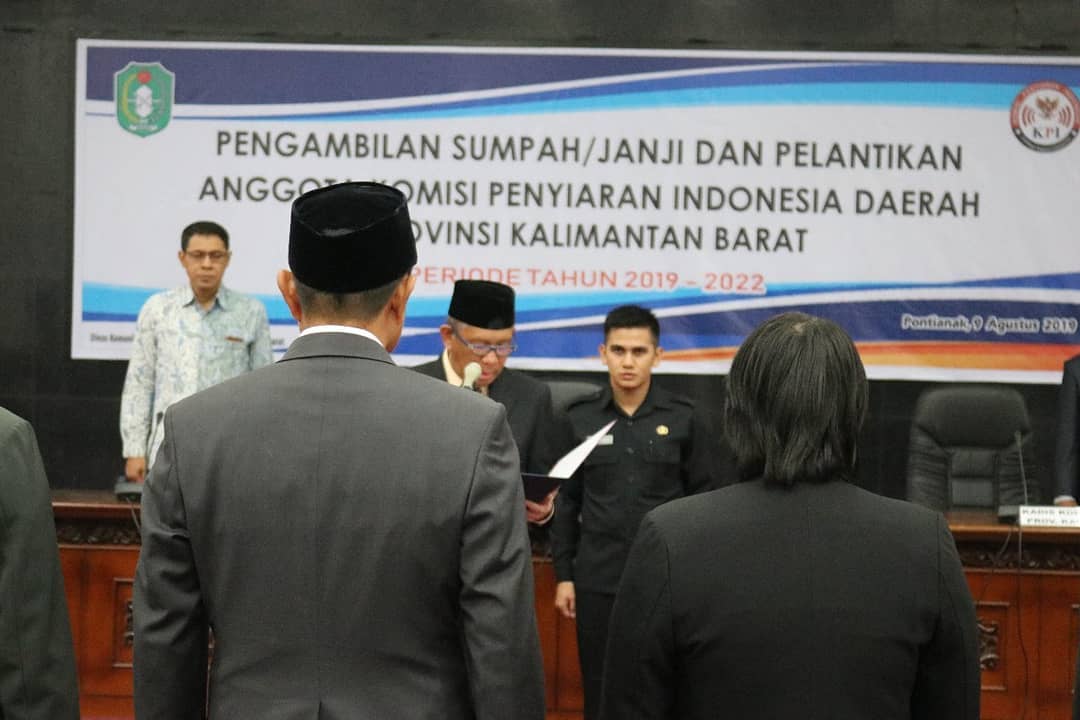 Lantik Komisoner KPID, Gubernur Minta Jalankan Jalankan Tupoksi dengan Independen
