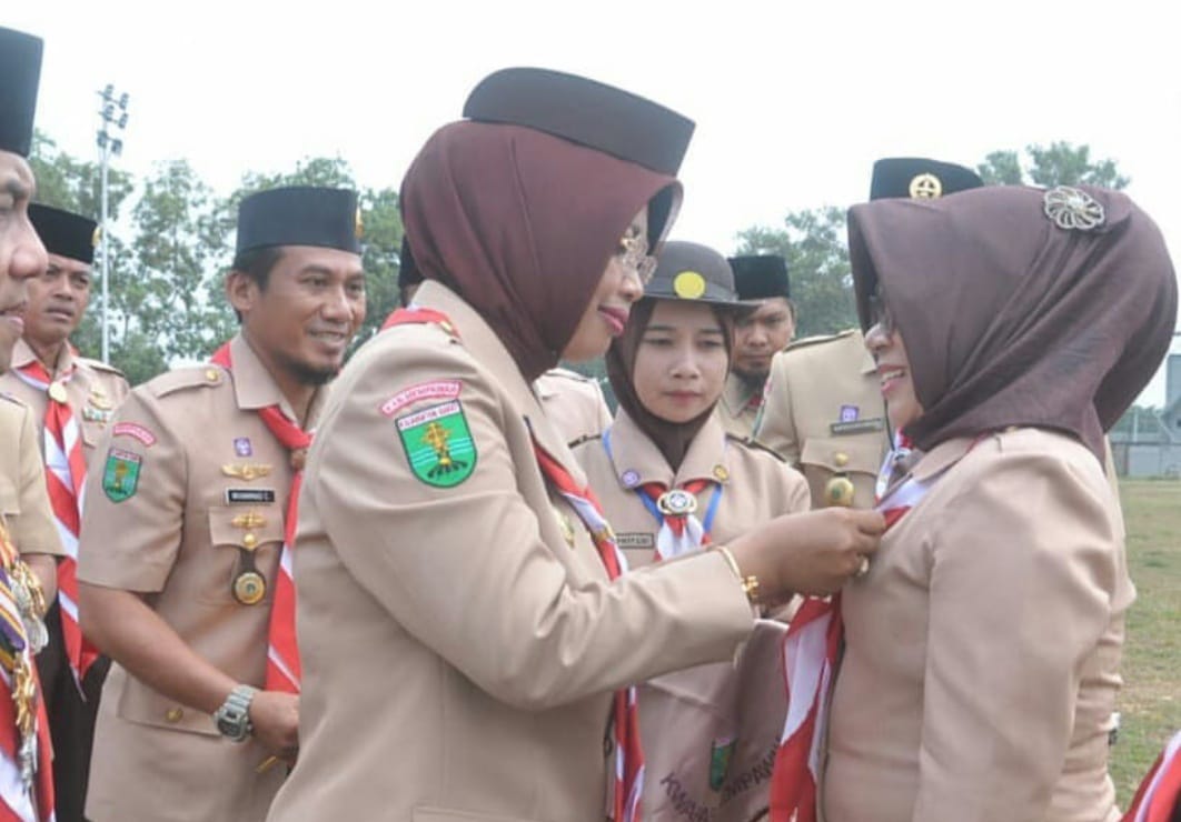 Bupati Mempawah Pimpin Upacara HUT Pramuka ke-58