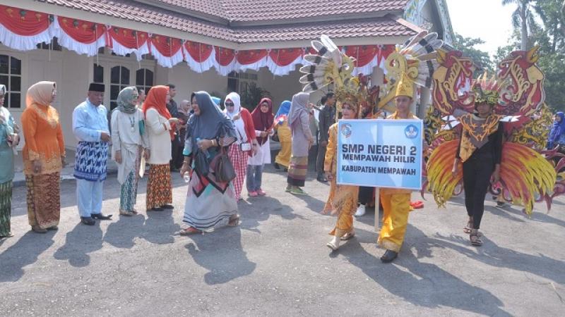 900 Peserta Meriahkan Pawai Budaya Nusantara
