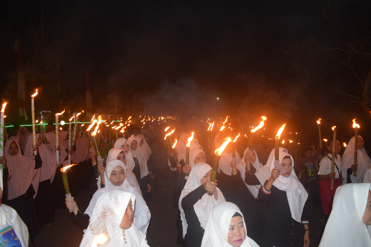 Sambut Tahun Baru Islam 1441 H, Sintang Gelar Lomba Pawai Obor