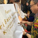 Hari Batik Nasional, Kamboja Tulis Batik Terpanjang se-Kalbar