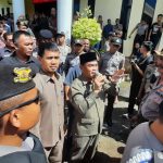 DPRD Mempawah Didemo