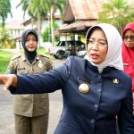 Kumpul di Atas Jam 10 Malam, Erlina Minta Tim Patroli Covid-19 Angkut Warganya