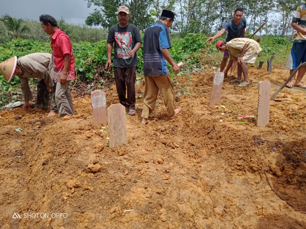 Pasutri di Tempunak Tewas Minum Racun Rumput