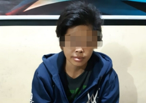 Bawa 1 Paket Sabu-sabu, Wanita Asal Pinyuh Ini Ditangkap Polisi