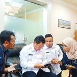 Wabup Sintang Isi Data Sensus Penduduk Online 2020