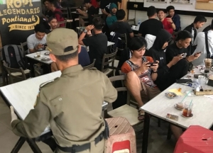 Covid-19, Warkop dan Cafe Tidak Layani Makan dan Minum di Tempat