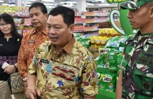 Askiman Akui Masker dan Hand Sanitizer Langka di Sintang