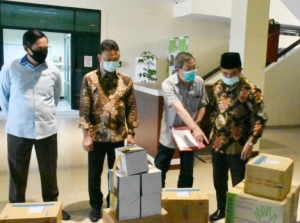 Bantuan Kadin Kalbar Diprioritaskan untuk Rumah Sakit