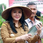 Bupati Karolin Ajak Masyarakat Budidayakan Ikan Air Tawar