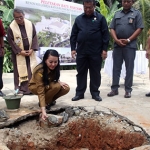Pemkab Landak Renovasi Gereja Salib Suci Ngabang