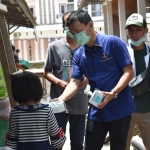 Ketua DPRD dan Fraksi NasDem Bagikan Masker Gratis di Pasar Masuka