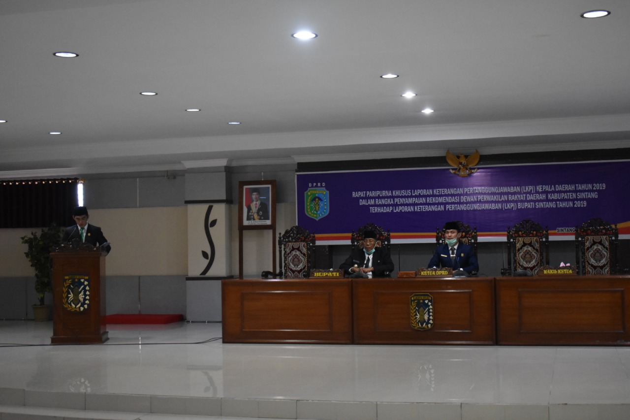 Lewat Paripurna ke-16, DPRD Sampaikan Rekomendasi Hasil Pansus LKPJ Bupati 2019