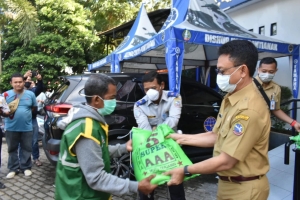 102 Jukir di Pontianak Terima Bantuan Sembako