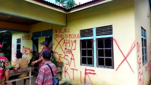 Pemkab Laporkan Aksi Penyegelan dan Pengrusakan Kantor Desa Bungkong Baru ke Polres Sintang