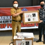 SMK Santa Maria Bantu APD ke Pemkot