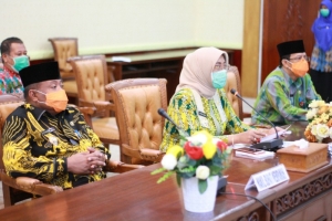 Bupati Erlina Silaturahmi Virtual dengan Kades se Kabupaten Mempawah