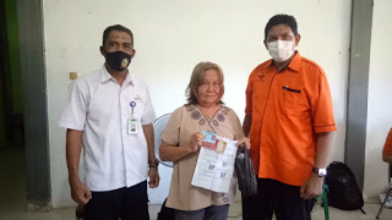1.570 KPM di Segedong Terima BST Tahap II