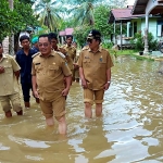 Askiman Akui Pemkab Sintang Lamban Tangani Bencana Banjir