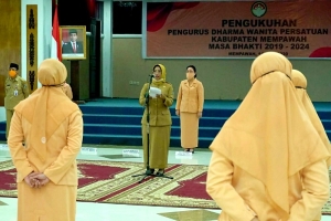 Dikukuhkan, Bupati Erlina Berharap DWP jadi Mitra Strategis Pemerintah