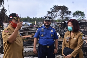 Pasca Terbakarnya Puluhan Kios di Tugu BI Sintang, Sekda: Kita Akan Gelar Rakor  dengan TNI