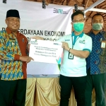 CSR PLN Salurkan Bantuan Rp100 Juta untuk Pengembangan “Cinta Magrove Park”