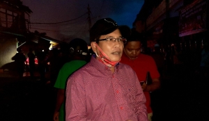 Cawabup Sintang Ini Hadir di Tengah Insiden Kebakaran Pasar Inpres