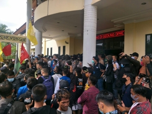 Tolak UU Ciptaker, Mahasiswa dan Pemuda Mempawah Seruduk DPRD Mempawah