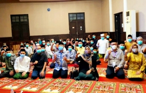 Tiba di Padang, Bupati Erlina Berikan Motivasi dan Berharap 8 Kafilah Harumkan Nama “Mempawah”