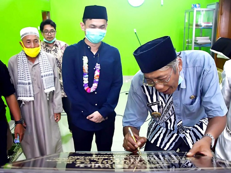 Bupati Jarot Ajak Rakyatnya Hidup Rukun dan Saling Menghormati