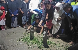 Jenazah Agus Minarni, Korban Sriwijaya Air Dimakamkan
