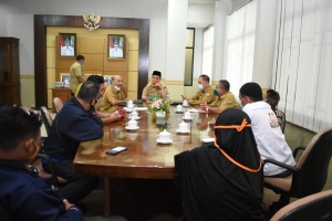 Pedagang Minta Pemkot Tunda Pembongkaran Kios