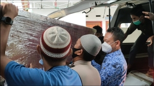 Edi Kamtono Sambut Kedatangan Jenazah Khasanah dan Makrufatul
