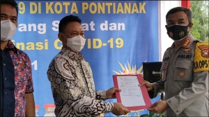 Canangkankan Vaksinasi, Edi Sebut Pentingnya Divaksin