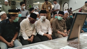 Edi Kamtono Sambut Jenazah Toni Ismail dan Keluarga