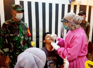 Langgar Prokes, 17 Warga Anjongan Diswab