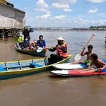 Kampung Caping Bangun Teras Terapung