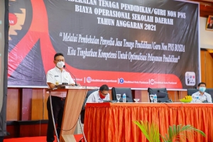 Catat! Guru Non PNS Hanya Boleh Mengajar di Satu Sekolah